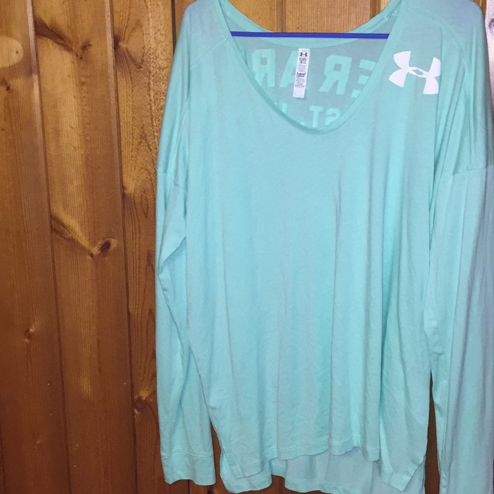 🤩🤩An UNDER ARMOUR cute shirt!🤩🤩